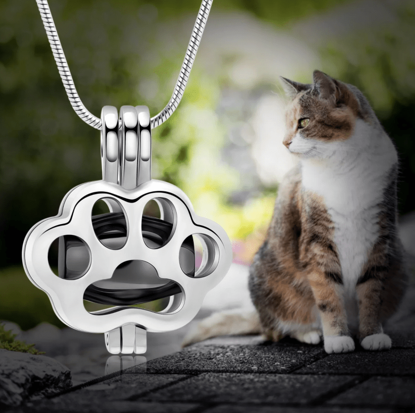 Pet Cremation Jewelry from L.E.A.S.H.