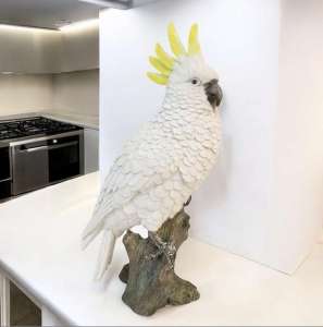 Cockatoo Statue